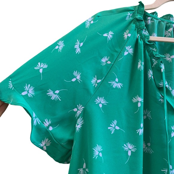 NWT Liz Claiborne Plus Split Tie Neck Short Sleeve Blouse Ditsy Floral Spring - Picture 6 of 16